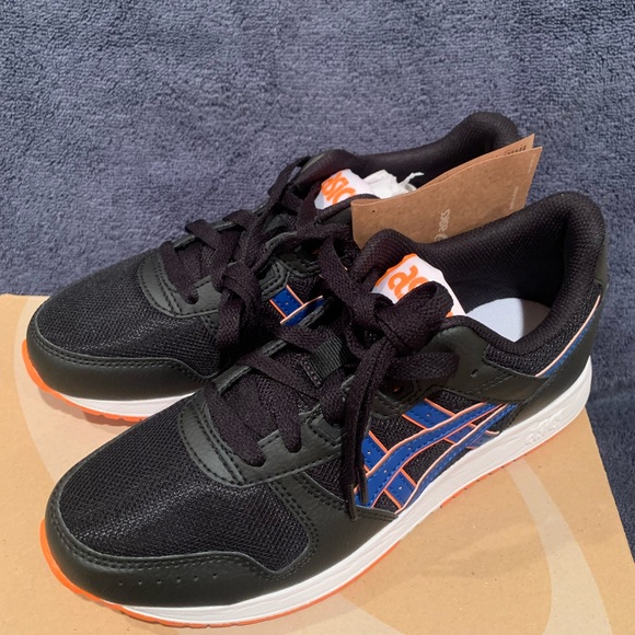 New in box! ASICS kids lyte classic gs sneakers - Picture 3 of 4